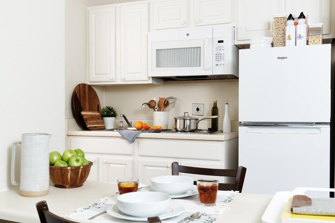 Intown Suites Extended Stay Lewisville Tx - East Corporate Drive Екстериор снимка